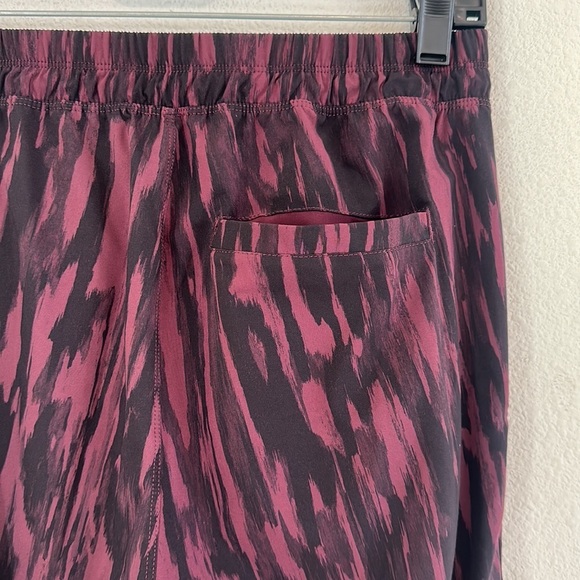 Lululemon &Go City Jogger - Picture 9 of 11